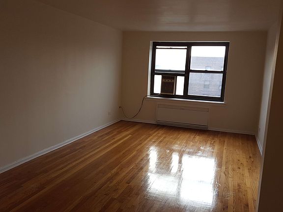 2nd image of 7363 Bell Blvd APT 5N