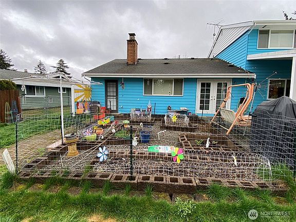 4th image of 26519 Cambridge Drive