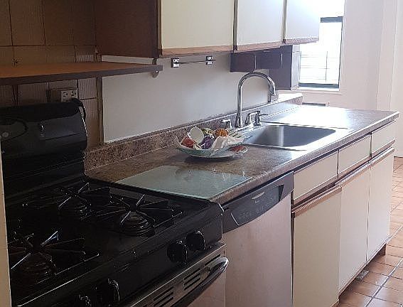 2nd image of 2922 Nostrand Ave APT 2L