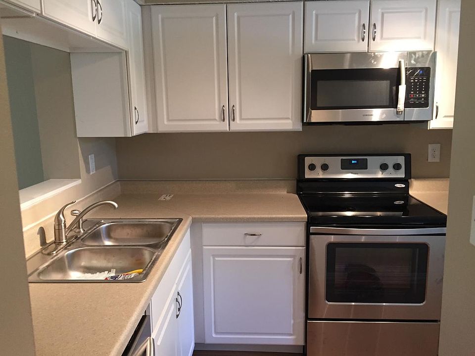 1st image of 2032 Lynn Gay Cir
