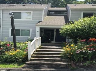 9 Brookwood Dr APT F, Rocky Hill, CT 06067