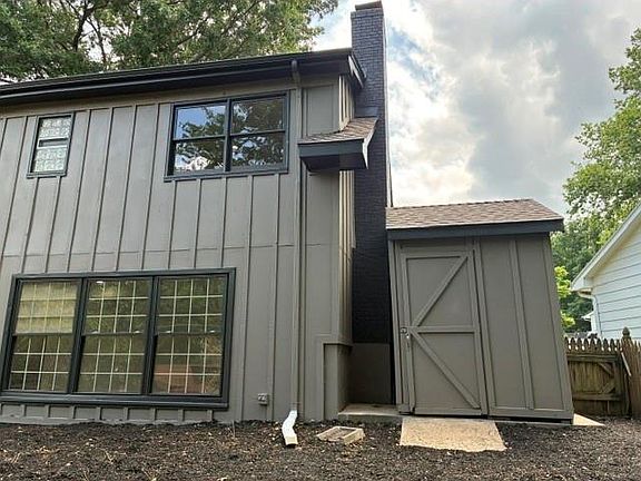 4th image of 6807 Lakeshore Dr