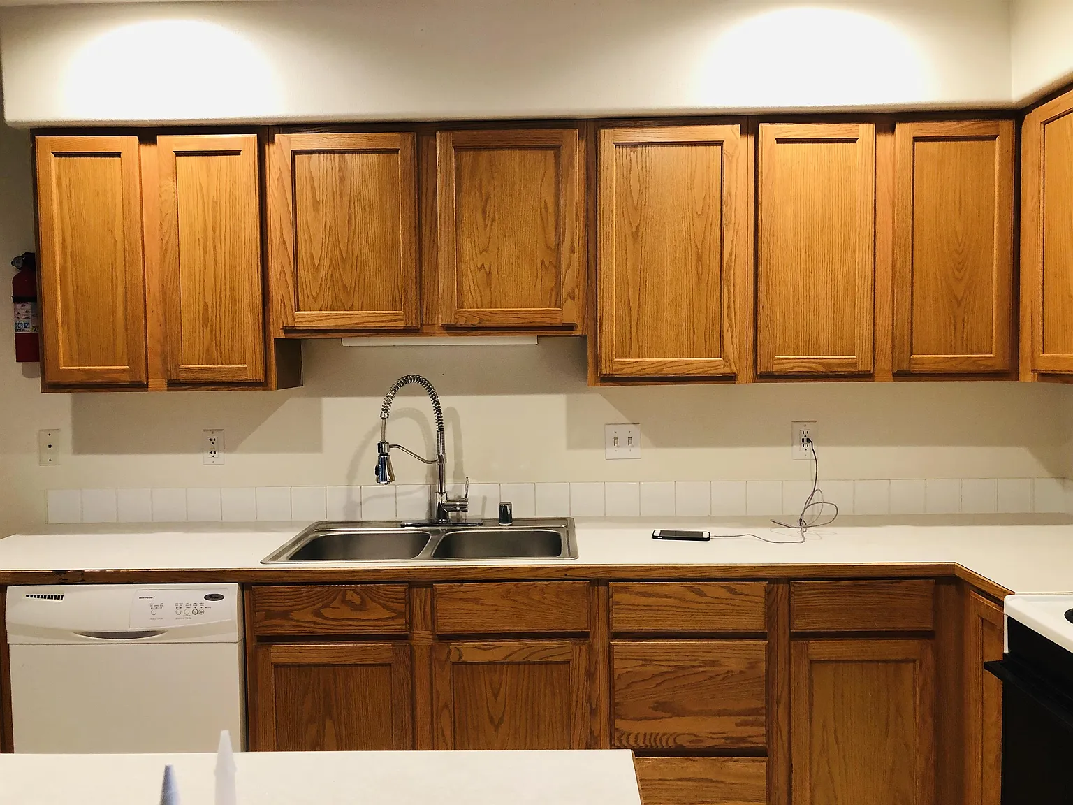 1310 South Skyline Drive - B — Photo 3