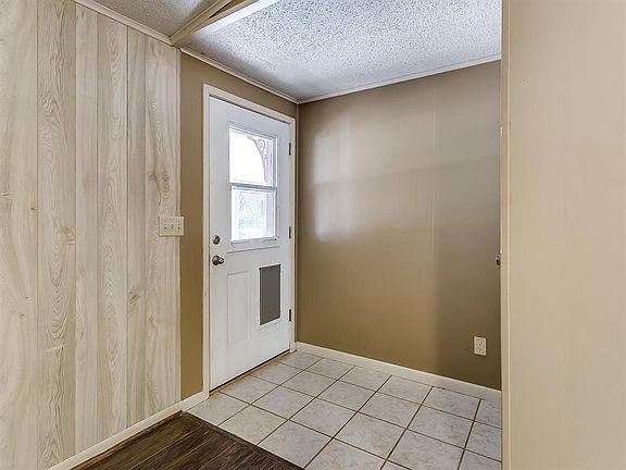 5th image of 107 Oak Creek Dr