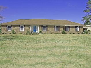 1143 Deberry Dr, Manning, SC 29102