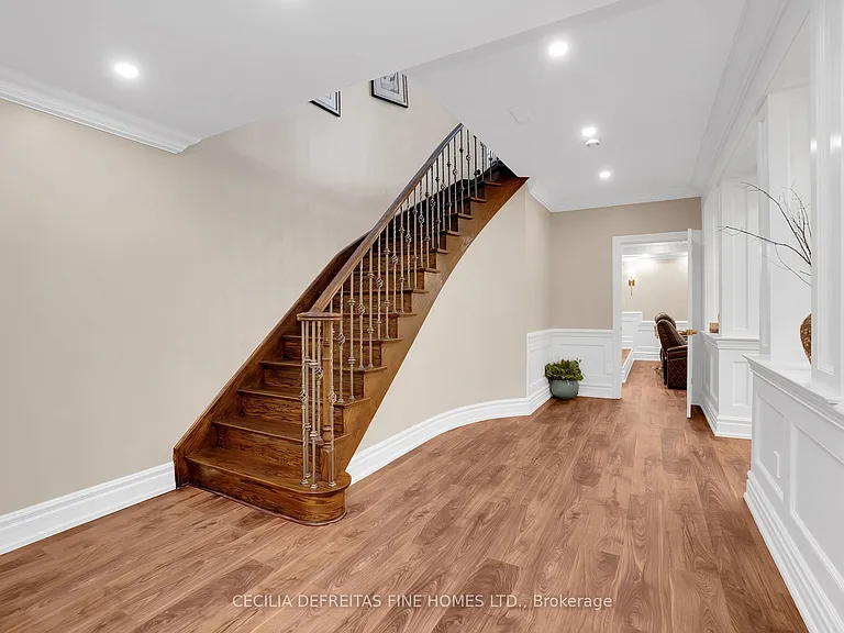 11 Beauvista Ct — Photo 43