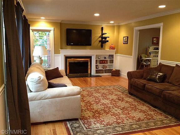 4th image of 3242 Hazelnut Dr NW