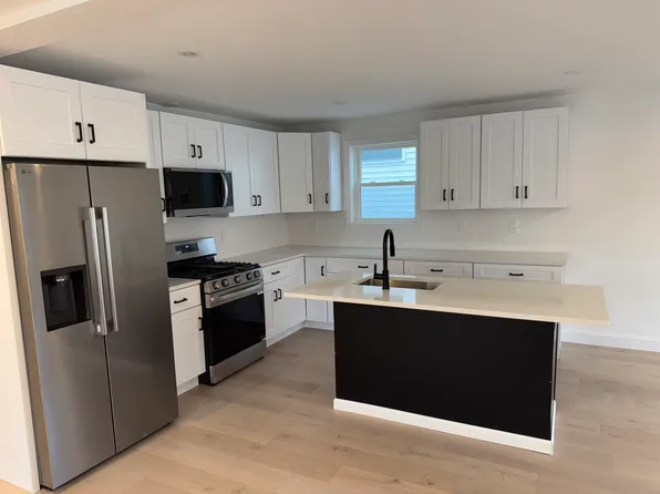 30 Ridgeway Ave, Providence, RI 02909