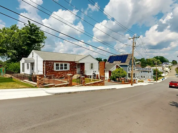 35 S Irving St, Revere, MA 02151