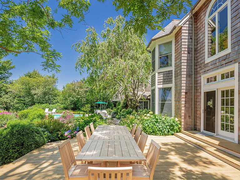 72 Bridgefield Rd — Photo 46
