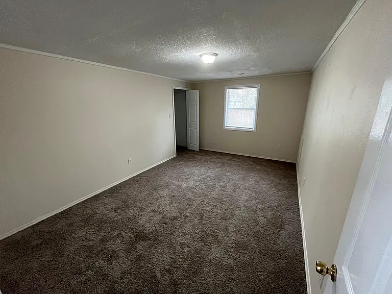 4073 Stow Rd — Photo 7