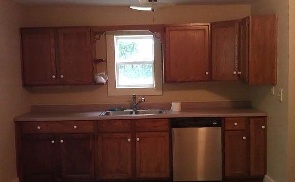 3rd image of 1644 Bush Ave