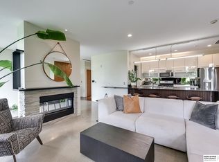 1502 S 10th St APT 302, Omaha, NE 68108