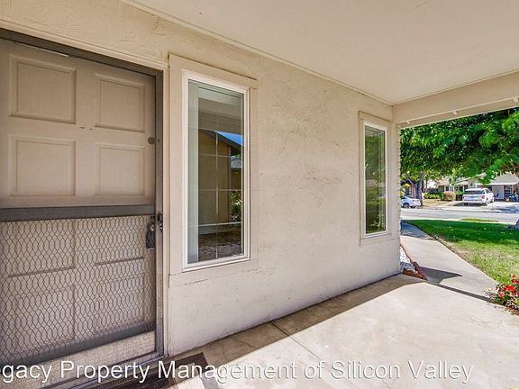 4th image of 7331 Pittsfield Way