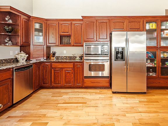 Custom kitchen cabinets