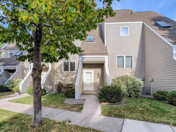 1318 Boardwalk Pl, Minneapolis, MN 55411