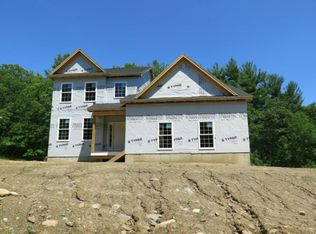 15 High View Dr, Essex, VT 05452