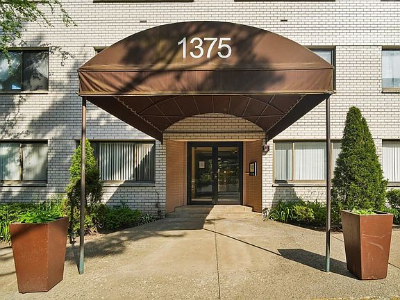 2nd image of 1375 River Rd #1A