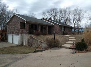 2716 Old Vineyard Rd, Keokuk, IA 52632