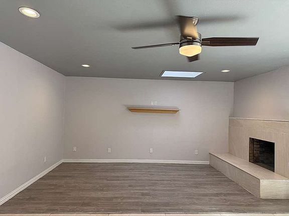 4th image of 2605 Woodside Dr