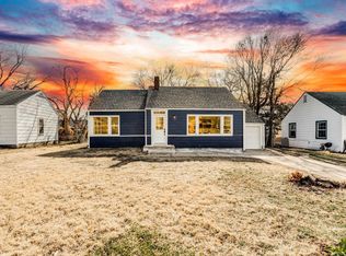 3009 E Maplewood Dr, Wichita, KS 67214