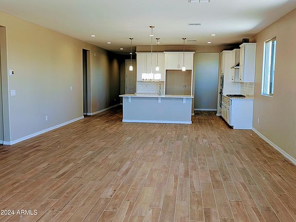 4th image of 28045 N 176TH Avenue