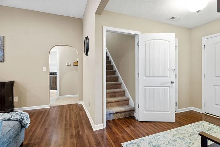 54 Schoomaker Ct — Photo 34