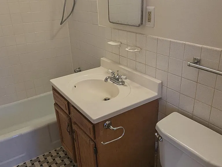 1835 Ulysses St NE #10 — Photo 6
