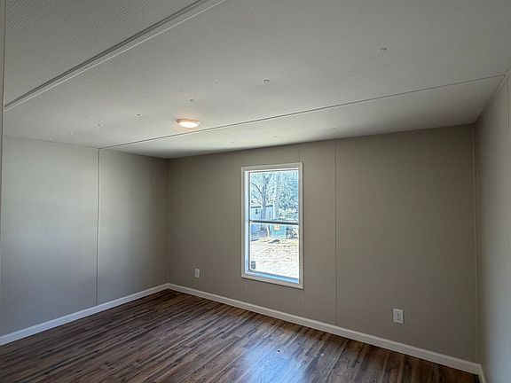 3rd image of 100 Mastin Lake Way NE #13