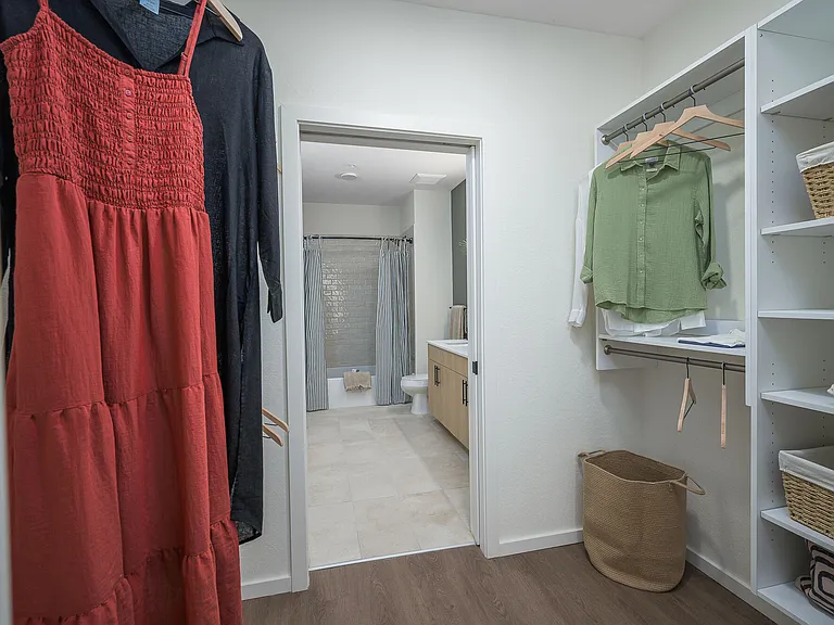 Fiori Apartments — Photo 17