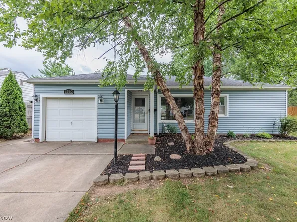 6560 Aylesworth Dr, Parma Heights, OH 44130