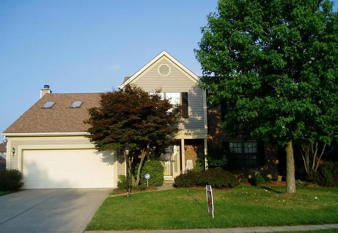 1104 Dawn Dr photo 1