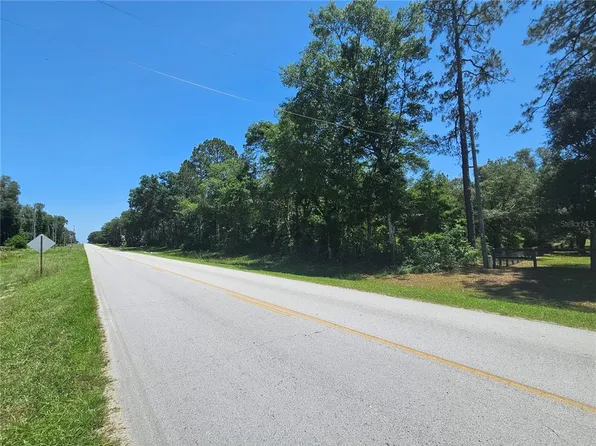 SE 55th St #4, Morriston, FL 32668