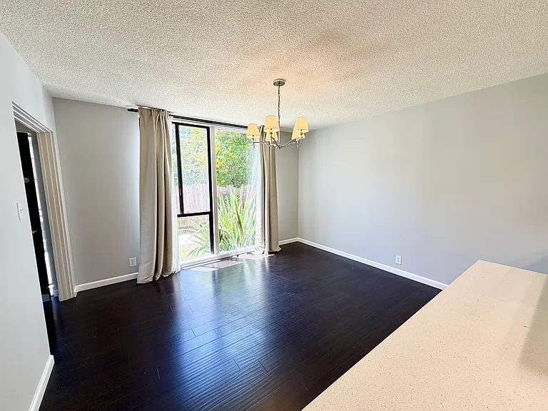675 Ultimo Ave — Photo 7