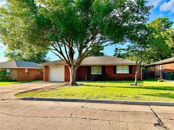 23 Burton Pl, Edmond, OK 73013