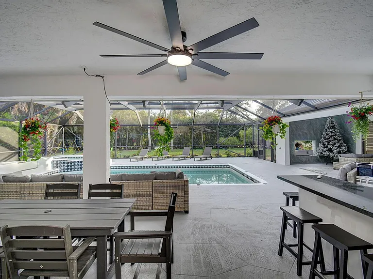 13302 Doubletree Cir — Photo 35
