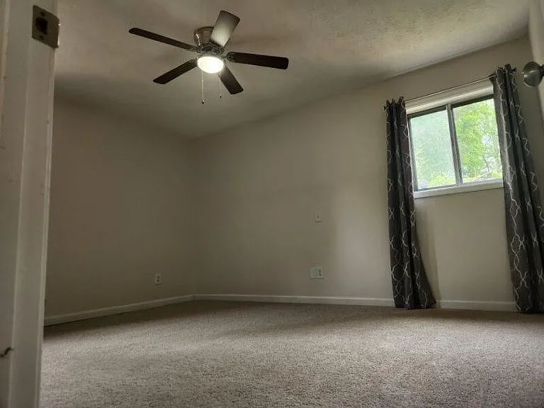 1453 Allison Ct — Photo 13