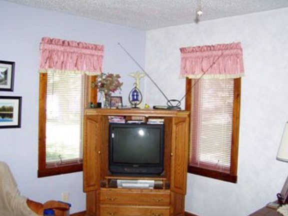 3rd image of 2955 300th St