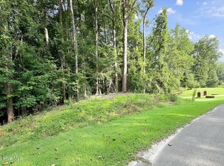 410 Candlewood Dr, Jacksonville, NC 28540
