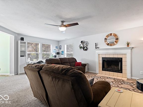 3rd image of 7733 Sunflower Dr