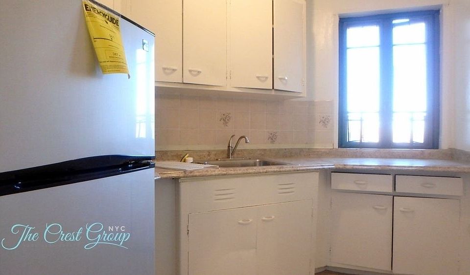 2nd image of 1585 Odell St APT 7D