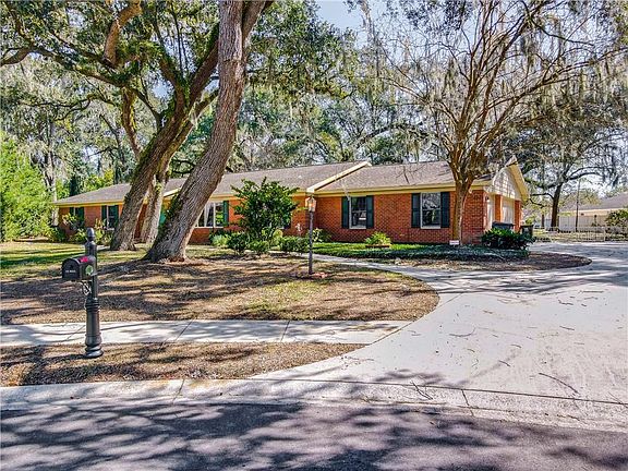 2nd image of 407 Peninsular Dr