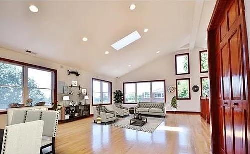 73 Edgewood Ave #2 Photo 1