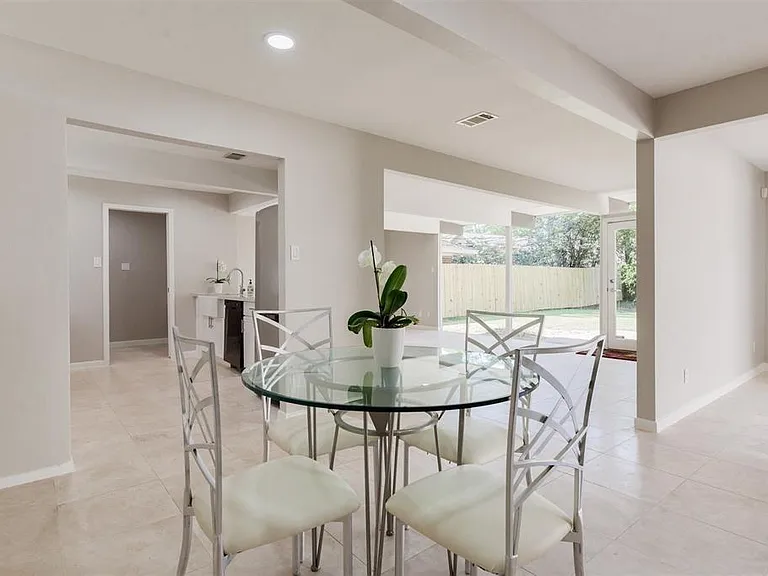 12902 Traviata Dr — Photo 3