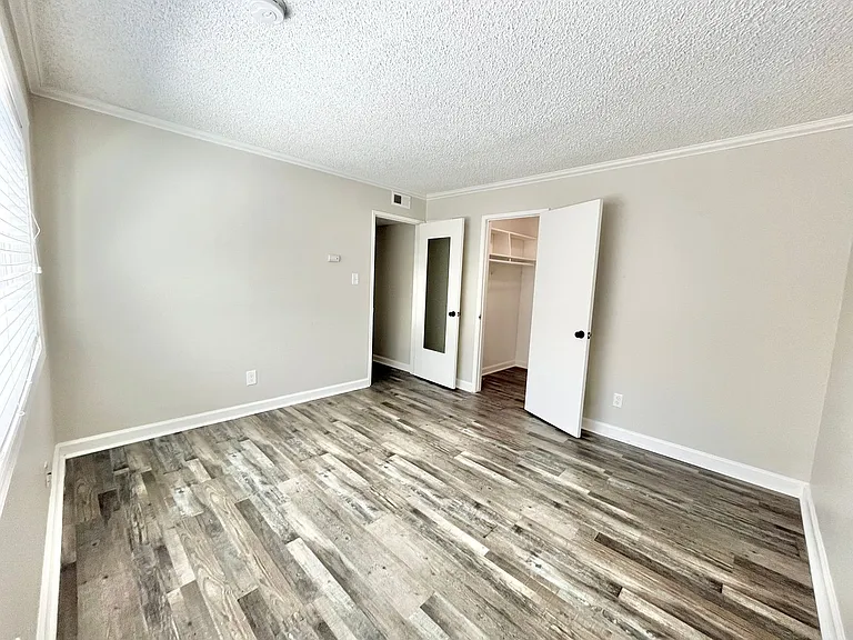 615 24th Street — Photo 9