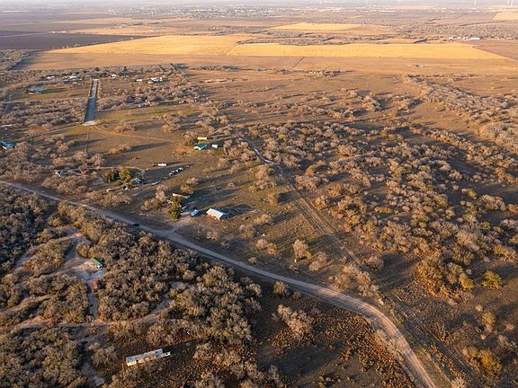 2nd image of 22364 Private Road 1080