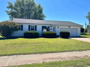 909 Clover St, Rochester, IN 46975