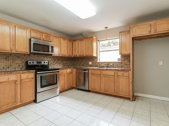 3rd image of 1534 Sharonhill Dr