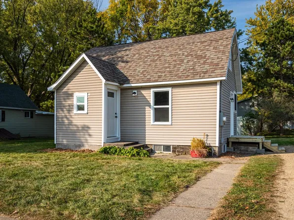 506 West Montgomery STREET, Sparta, WI 54656