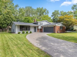 4054 Weymouth Dr SE, Grand Rapids, MI 49508